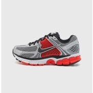 Zapatillas Nike ZOOM VOMERO 5 para Adultos y Niños