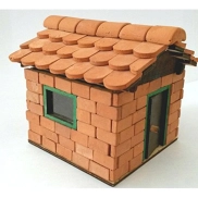 Construcción con mini ladrillos cerámicos y base de madera