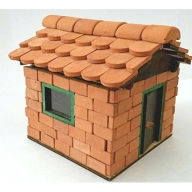 Construcción con mini ladrillos cerámicos y base de madera