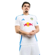 Equipaciones primera y tercera del Leeds United
